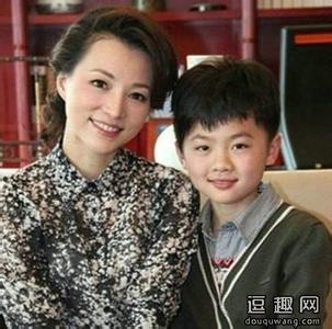 董卿丈夫密春雷结过几次婚有几个孩子,密春雷与前妻金晶儿女照片