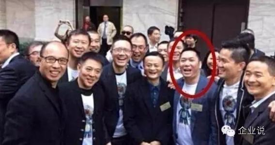 黄有龙怎么突然有钱的身价？黄有龙靠什么发家的发家史揭秘？